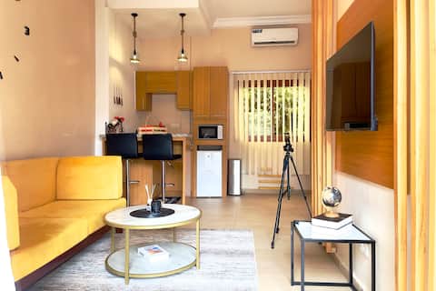 Bonapriso Suite 2 | AC • 24/7 Security • Generator