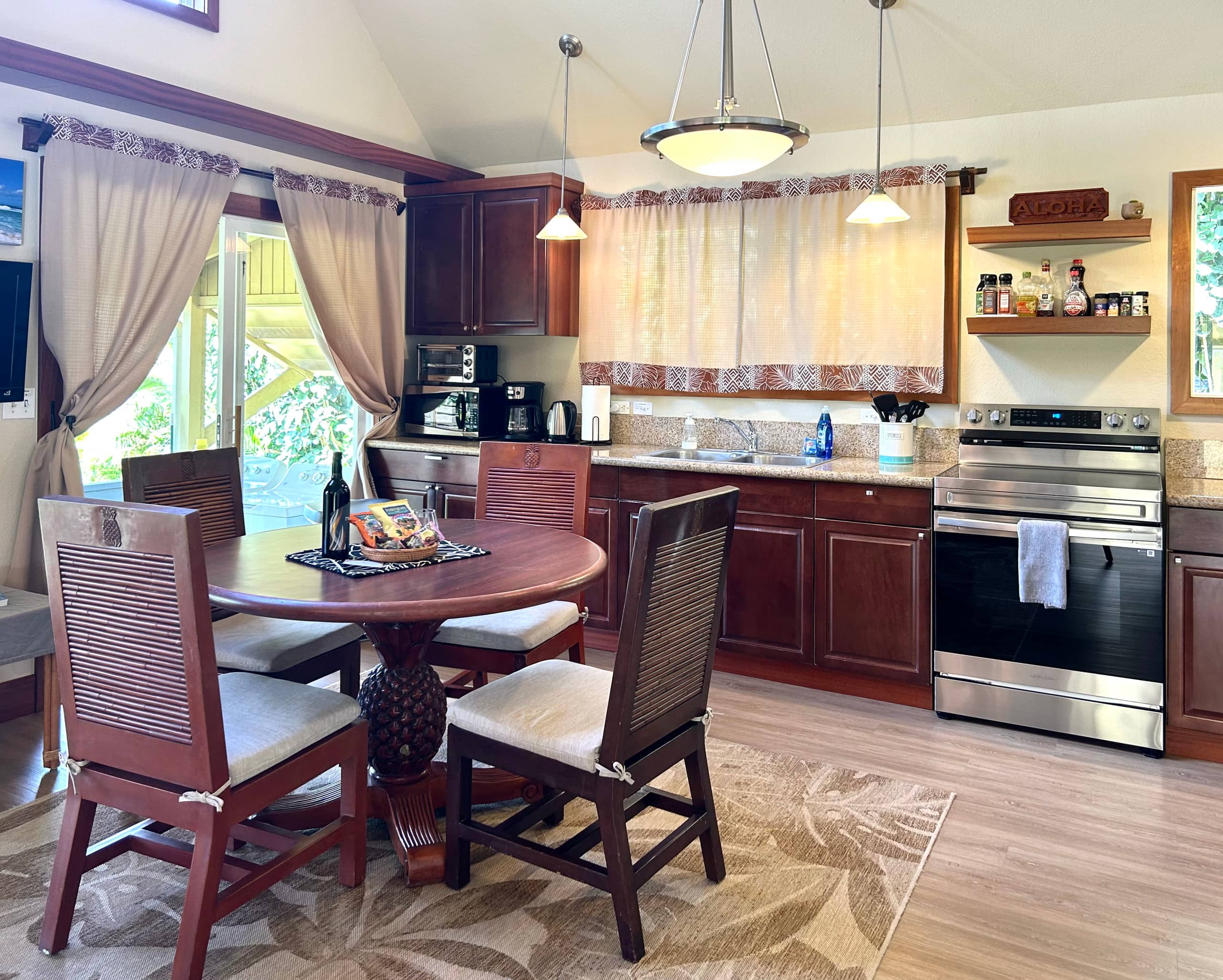Home in Haiku-Pauwela · ★4.95 · 1 bedroom · 1 bed · 1 private bath - Image 4