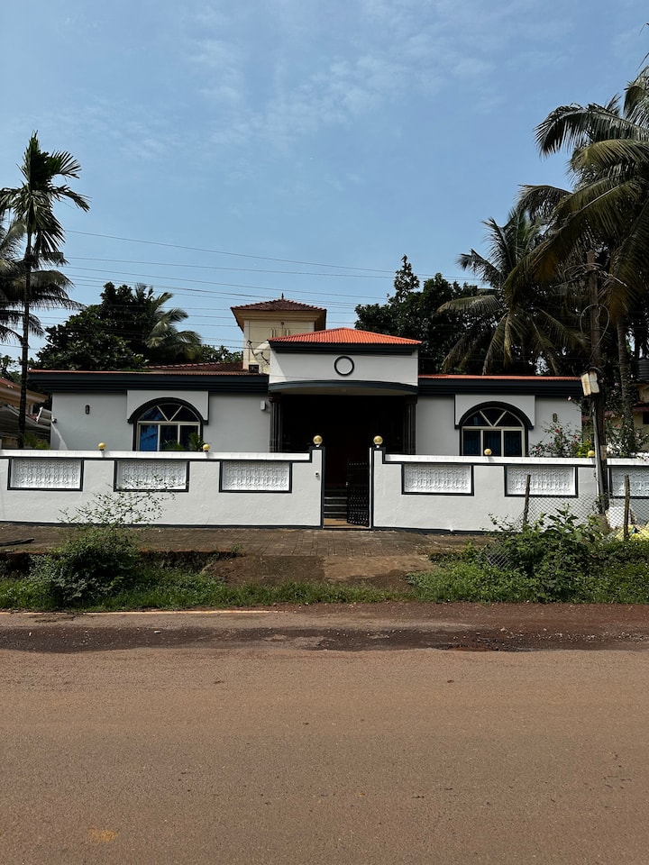 3bhk Beautiful Villa In Anjuna With Private Pool - Goa