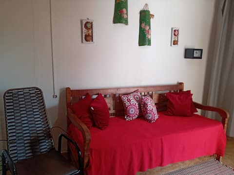 Popular Airbnb listing: Garden House in Delfinópolis