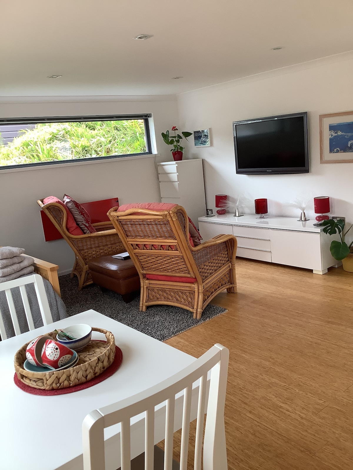 Annuncio Airbnb popolare: Cedar Lodge with private garden +parking near Looe a Deviock