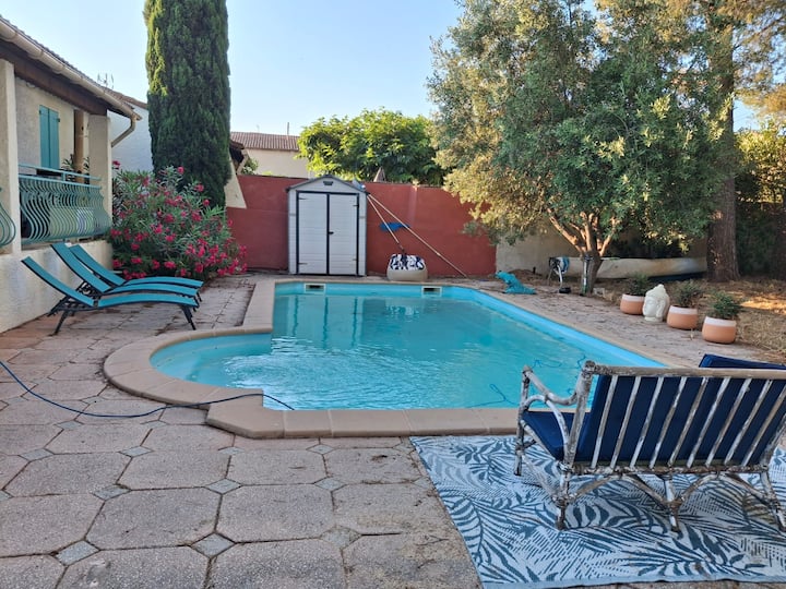 La Bruyère Studio Dans Villa Parking, Piscine - Aubagne