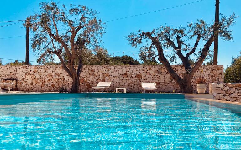 Spacious Villa Ostuni swimmingpool -4bd -4baths gallery image 5