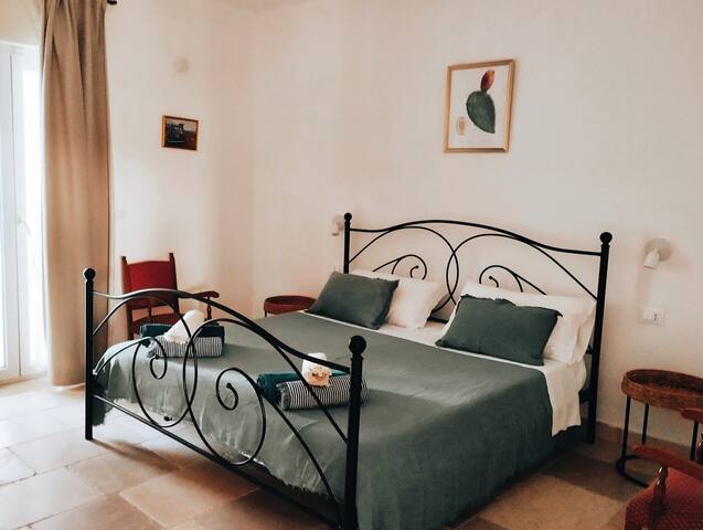 Spacious Villa Ostuni swimmingpool -4bd -4baths gallery image 4