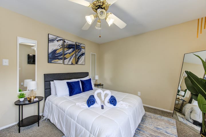 Cozy Htx Getaway  Free Pking - Houston, TX