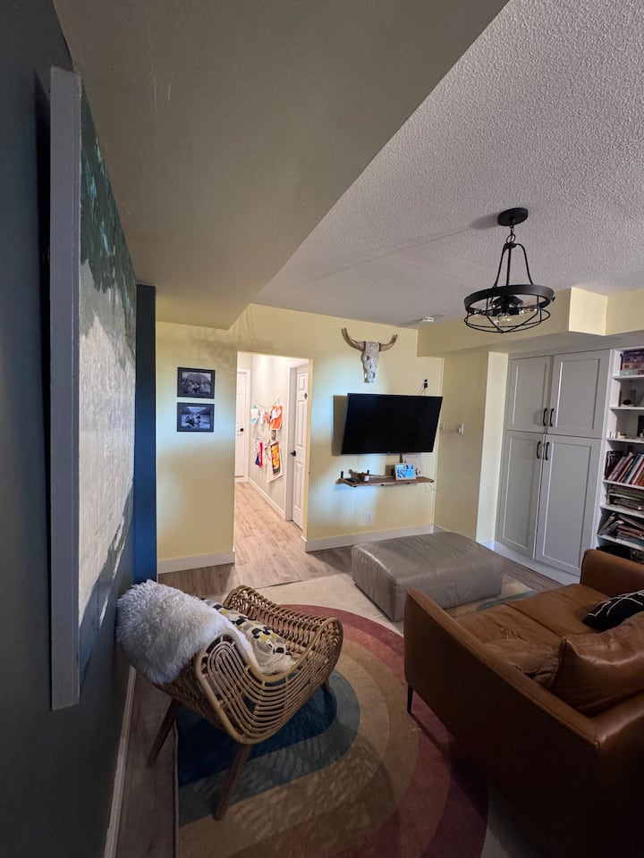 Fairmont King 1 Bedroom Pet Friendly Garden Suite - Langley