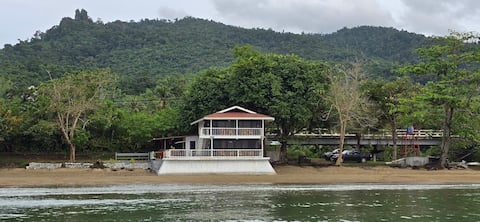 Private Beachfront 4BR Villa - Sea House