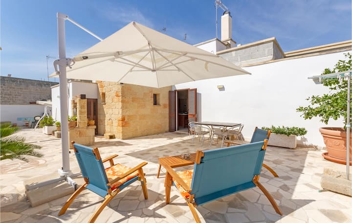 2 Bedroom Awesome Home In Vitigliano - San Cassiano