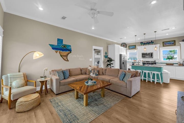 Game Room, Hot Tub, Bar, Bbq, Fire Pit, Fenced - Crystal Beach