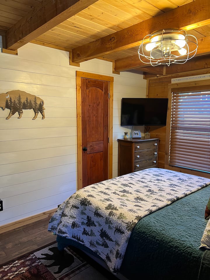 Krevat dopio "queen", televiz