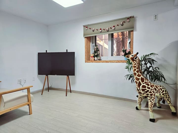 Spotless Full-option Home | Hotel-quality Bedding - Corée du Sud