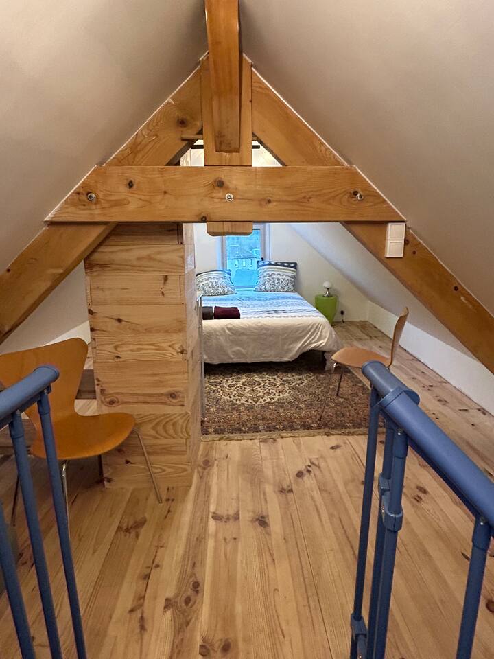 Schlafzimmer 1
