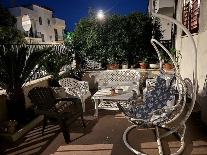 Casa Vacanze Piano Terra 80 Mt 2 Balconi,giardino - Policoro