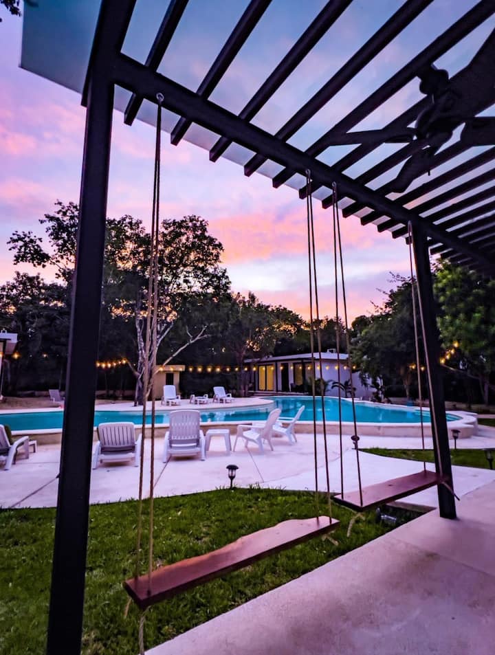 Private Luxury Estate Sleeps 10 - Akumal