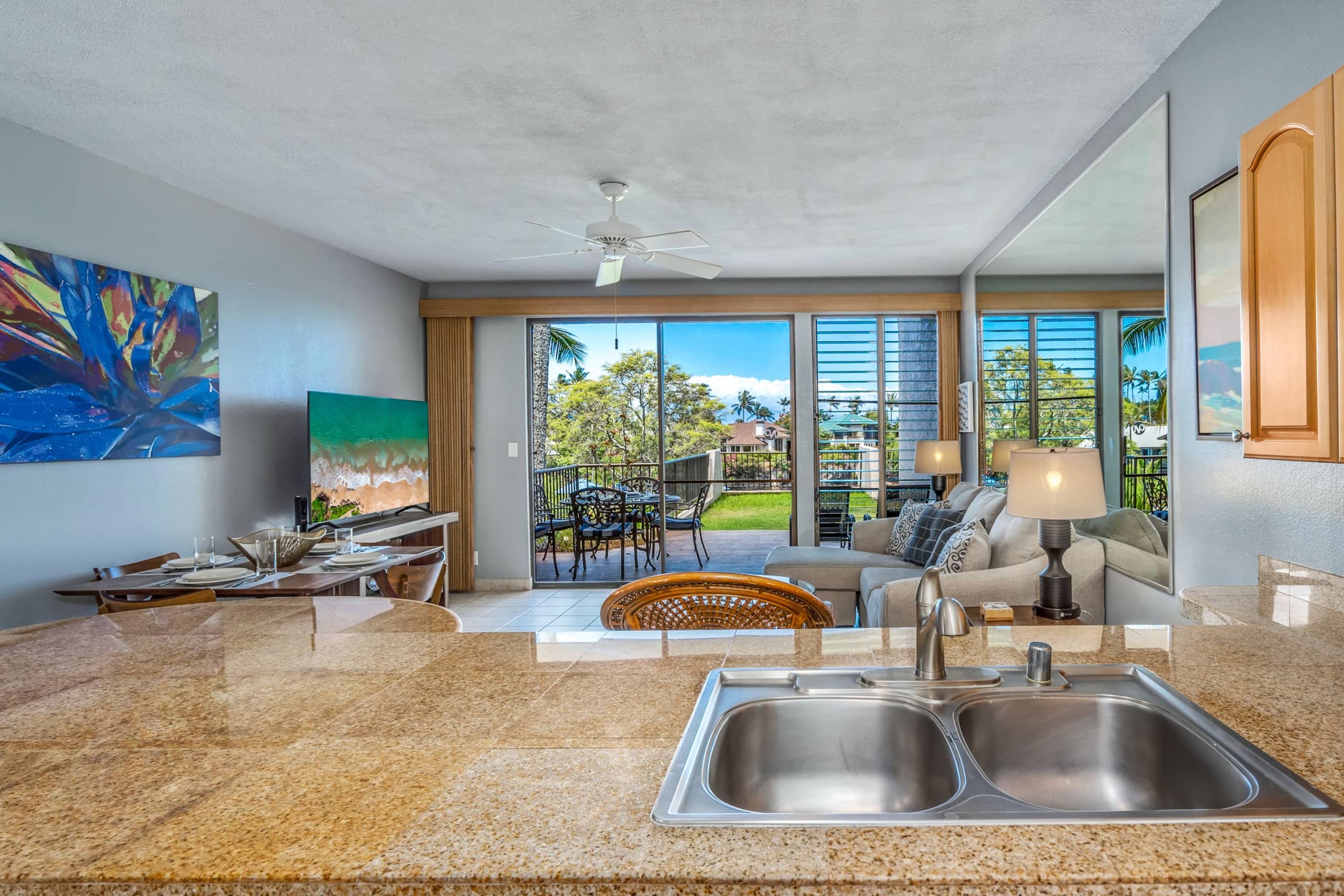 Condo in Lahaina · ★4.94 · 1 bedroom · 2 beds · 1 bath - Image 24