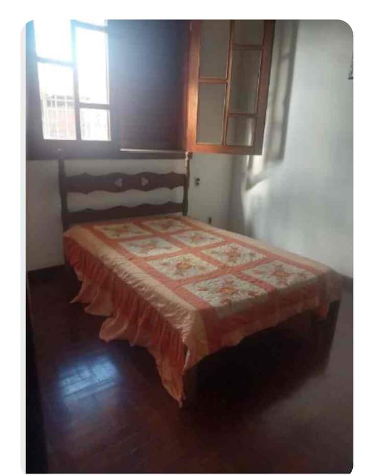 საძინებელი 1