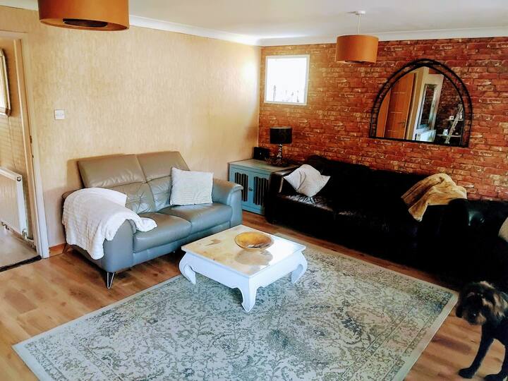 Modern, Spacious Home From Home - Saltash