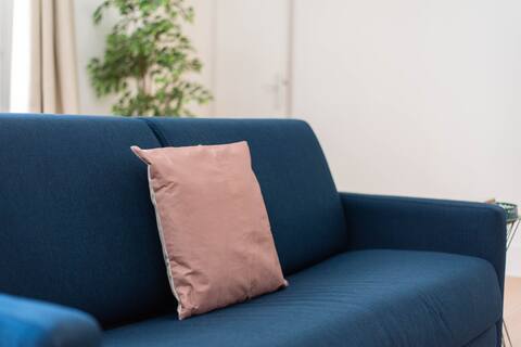 Successful Airbnb property: The Terrace 2 bedrooms • Air-conditioned • Central Toulouse • Train station in Toulouse