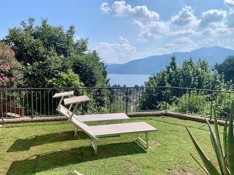 The sunset house orta lake