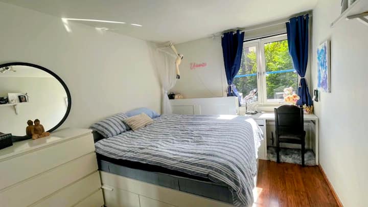 Megans Blush Glow Bedroom - Oslo