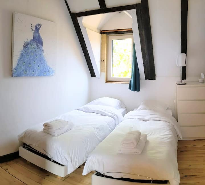 غرفة النوم 2