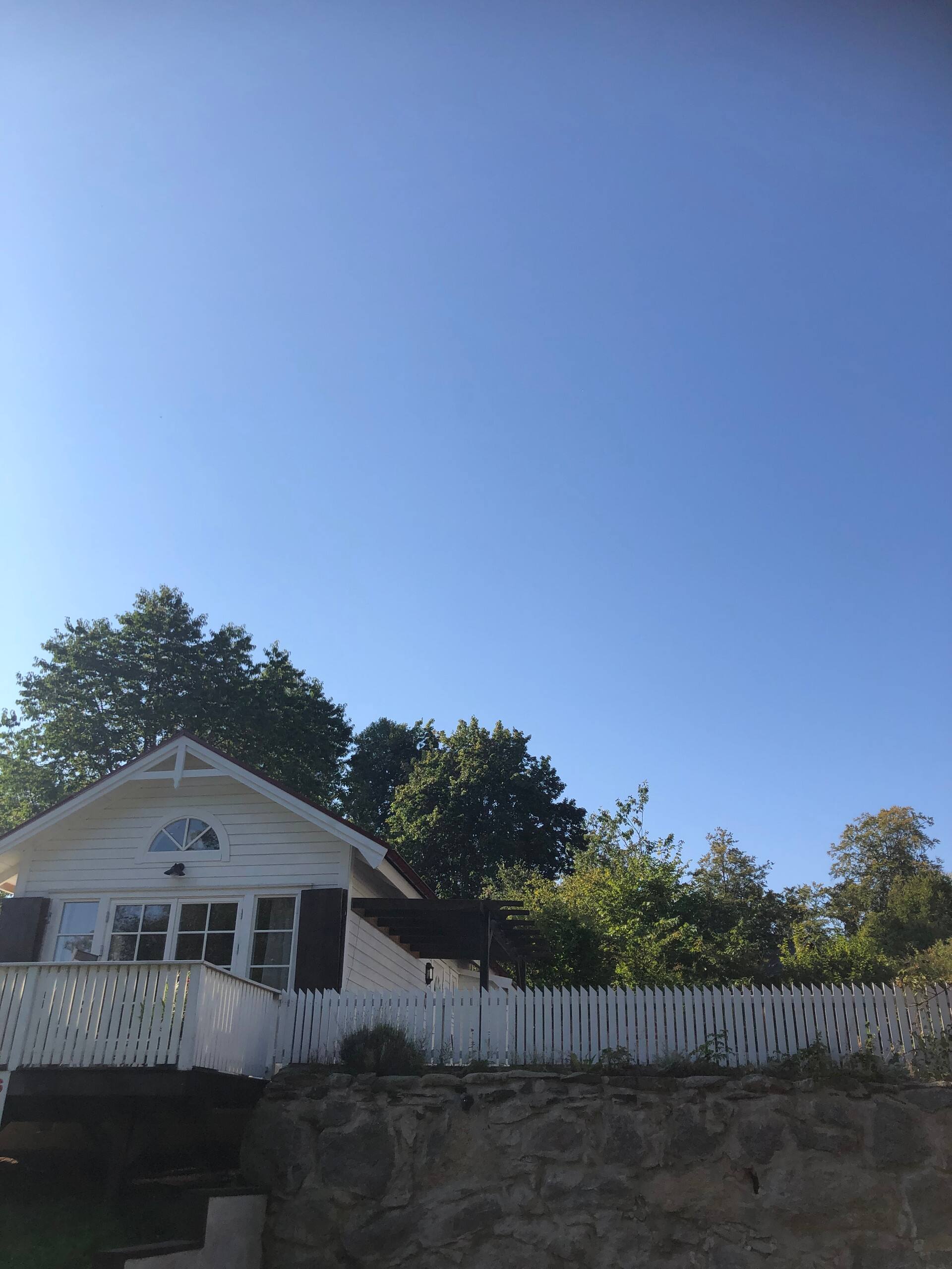 Newly built cottage by the lake Immeln