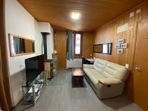 Cozy apartment@ amazing location