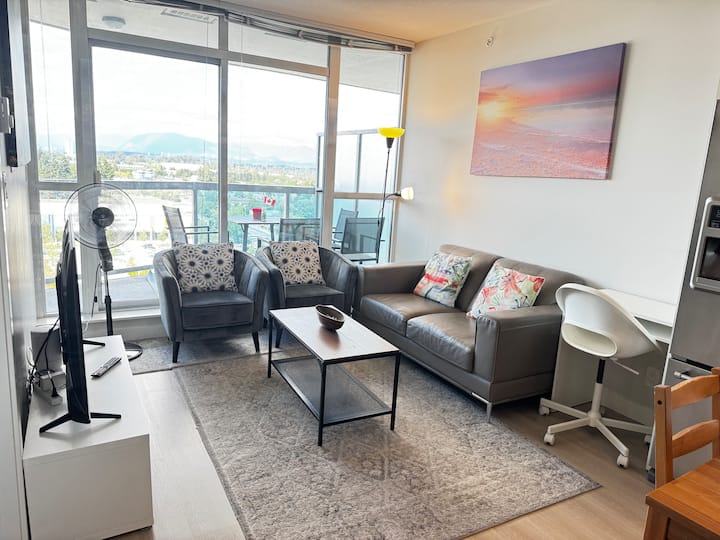 2 Bedrooms Dr Beautiful, Convenient, King Bed - Surrey