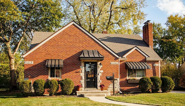 Entire Home for Traveling Single/Couple Near WPAFB