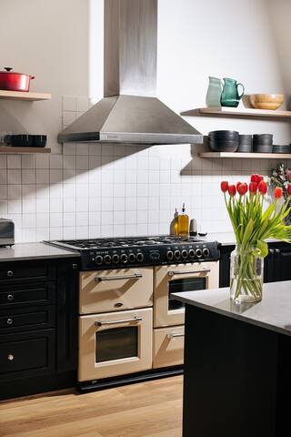 Henry Sugar Accommodation gallery image 5