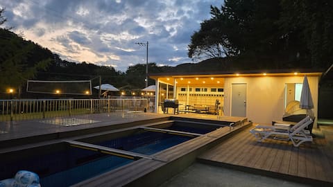#Swimming pool #Dog-friendly #Karaoke #Tent installation possible Private full villa (Hot water avai