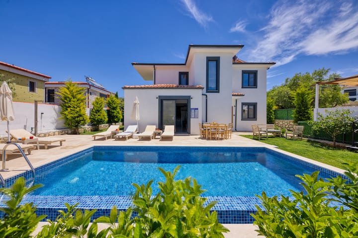 6 Kişilik öZel Havuzlu Villa 2