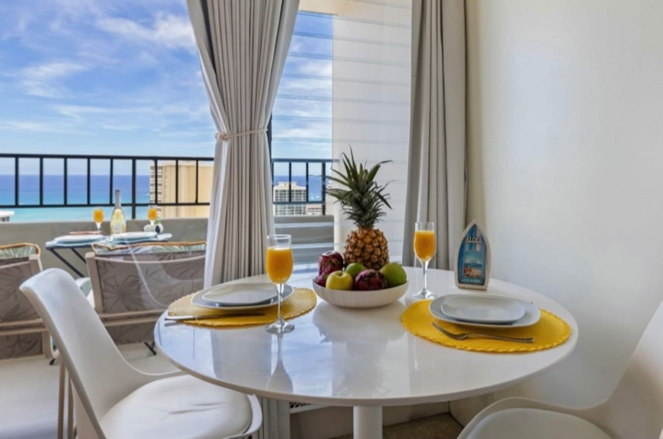 Ocean View FREE Parking King bed Pool Gym PingPong - Image 2