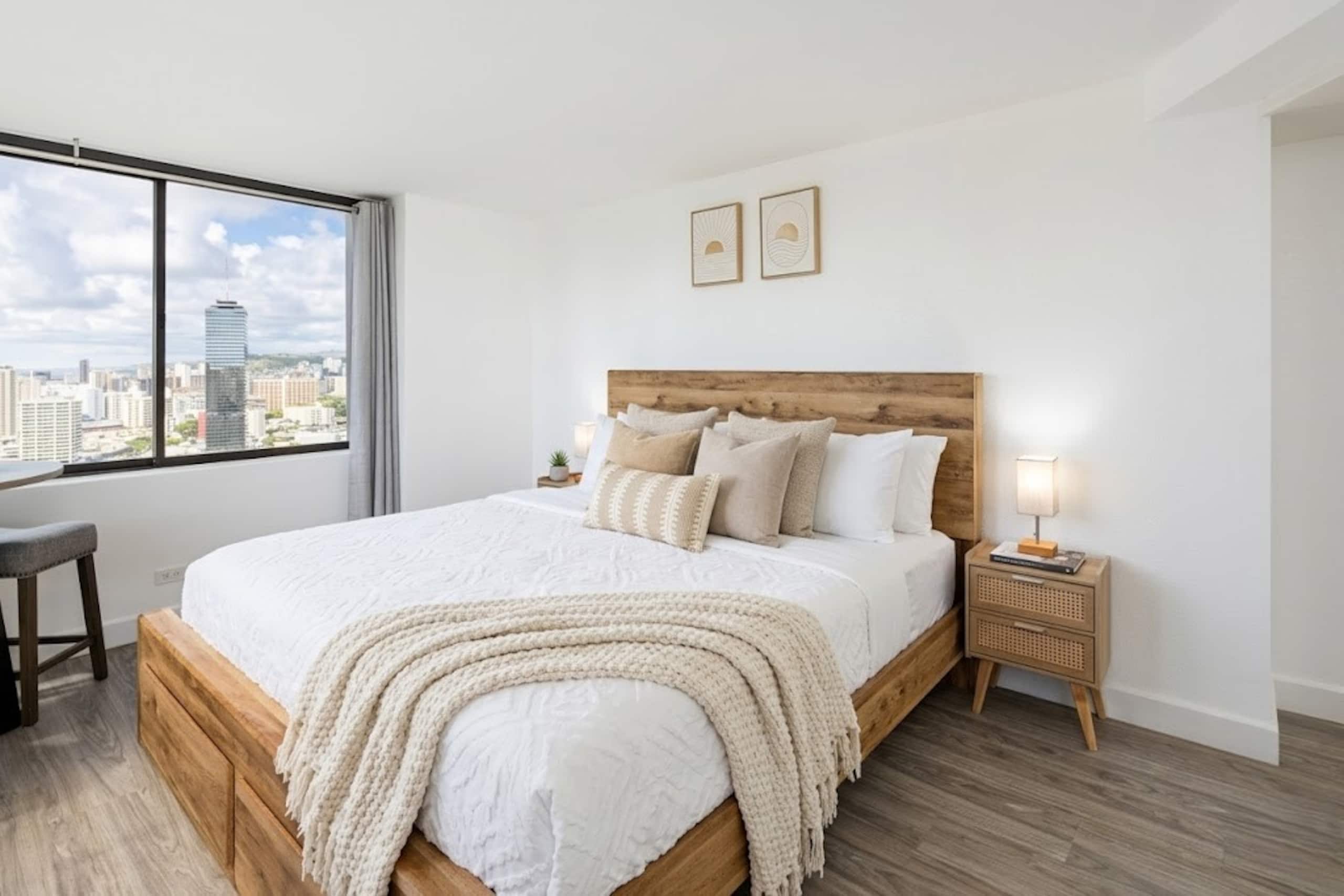 2 Bedrooms: Great Ocean Corner View 28F A + B - Image 10