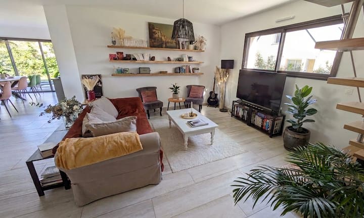 Maison 5 Chambres Avec Jardin, Sans Vis-à-vis - Jullouville