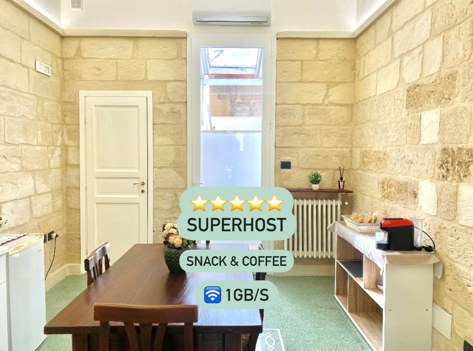 [8-minute walk to downtown] Easy parking & Wi-Fi