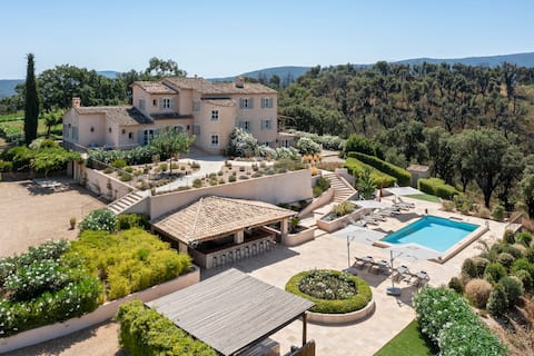 Luxury provencal estate with sea views