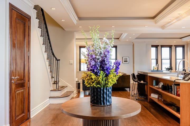 Luxury 3BR Duplex in Prime Location