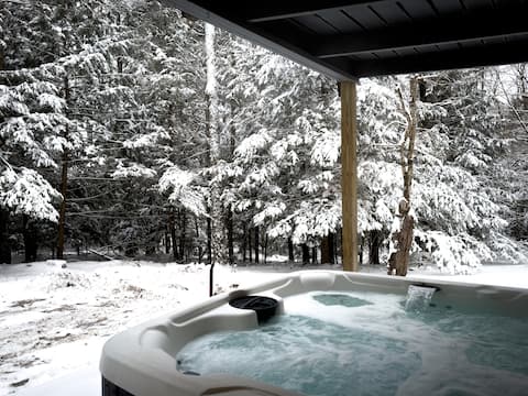 Serene & Stylet Chalet•HOT TUB•Skiing•Manchester
