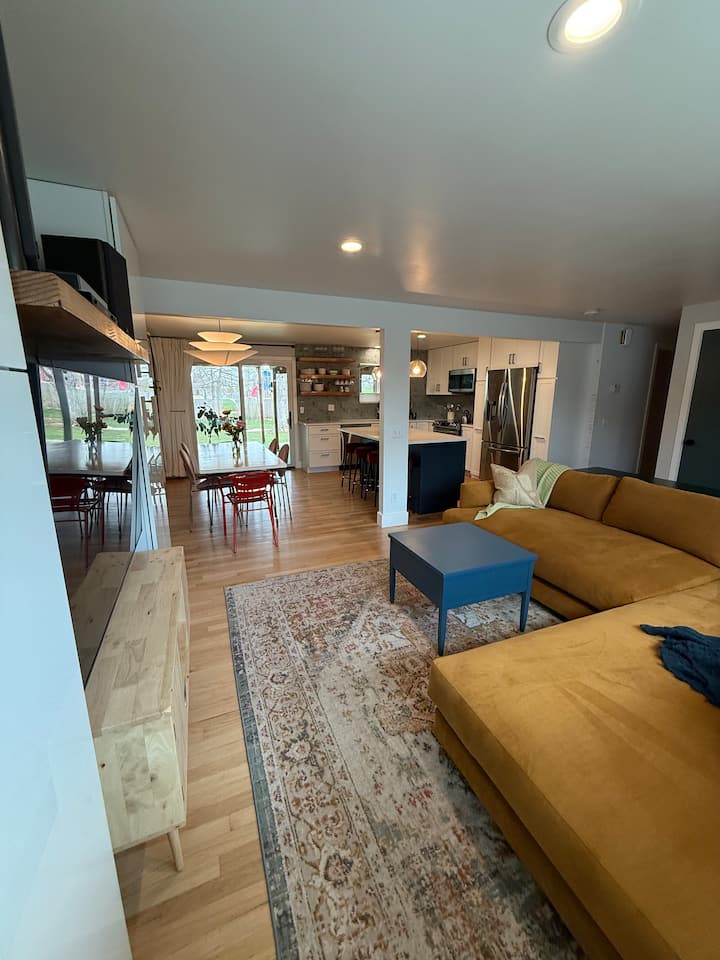 Family Home By Cu - Boulder, CO