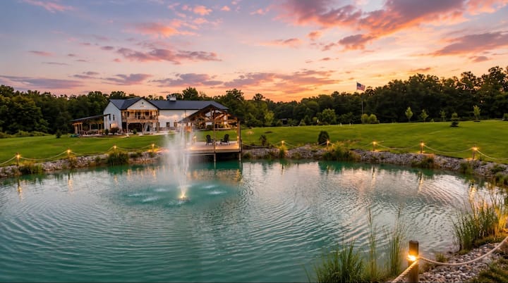 The Shome -Pool, Hot tub-Country Stay Sleeps 16