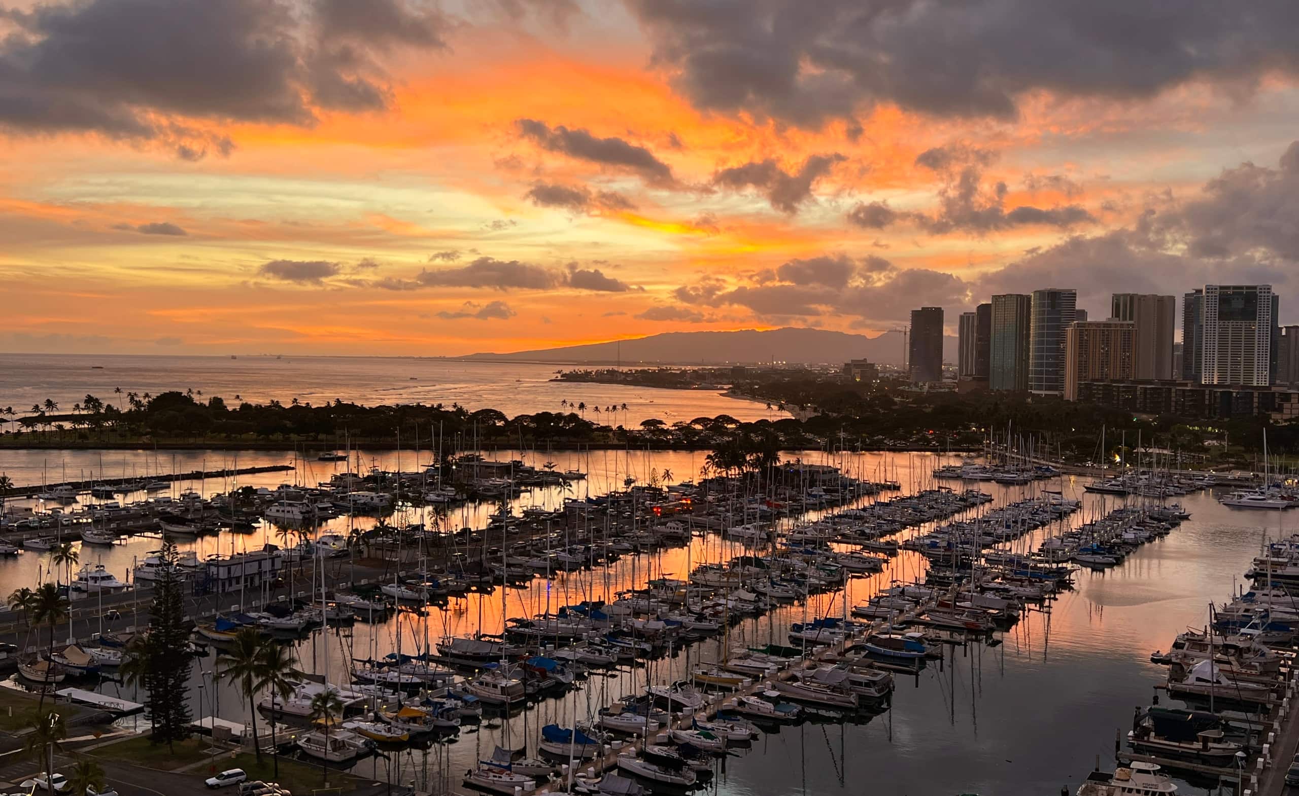 Condo in Honolulu · ★5.0 · 1 bedroom · 2 beds · 1 private bath - Image 1