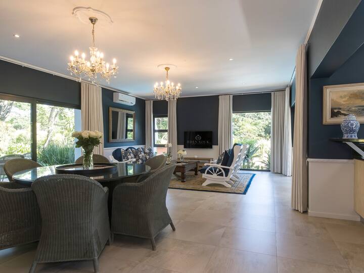 Crystal Blue Luxury Villa, Eden Rock Luxury Estate - Pennington