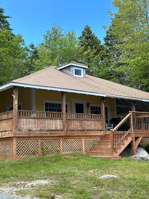 Seaman's Lodge - Pet Friendly!