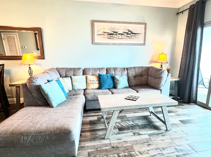 Beach Views - Crystal Tower 1104 - Gulf Shores, AL