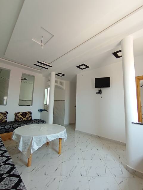 Popular Airbnb listing: the Chaouch residence in Ras El Ma
