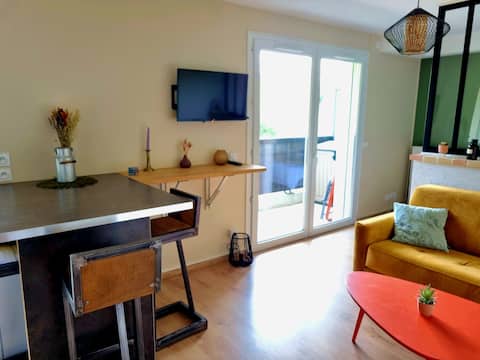 Popular Airbnb listing: Apartment near Annecy center in Annecy