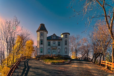 The Unique Valvak Castle Spa & BBQ Fireplace