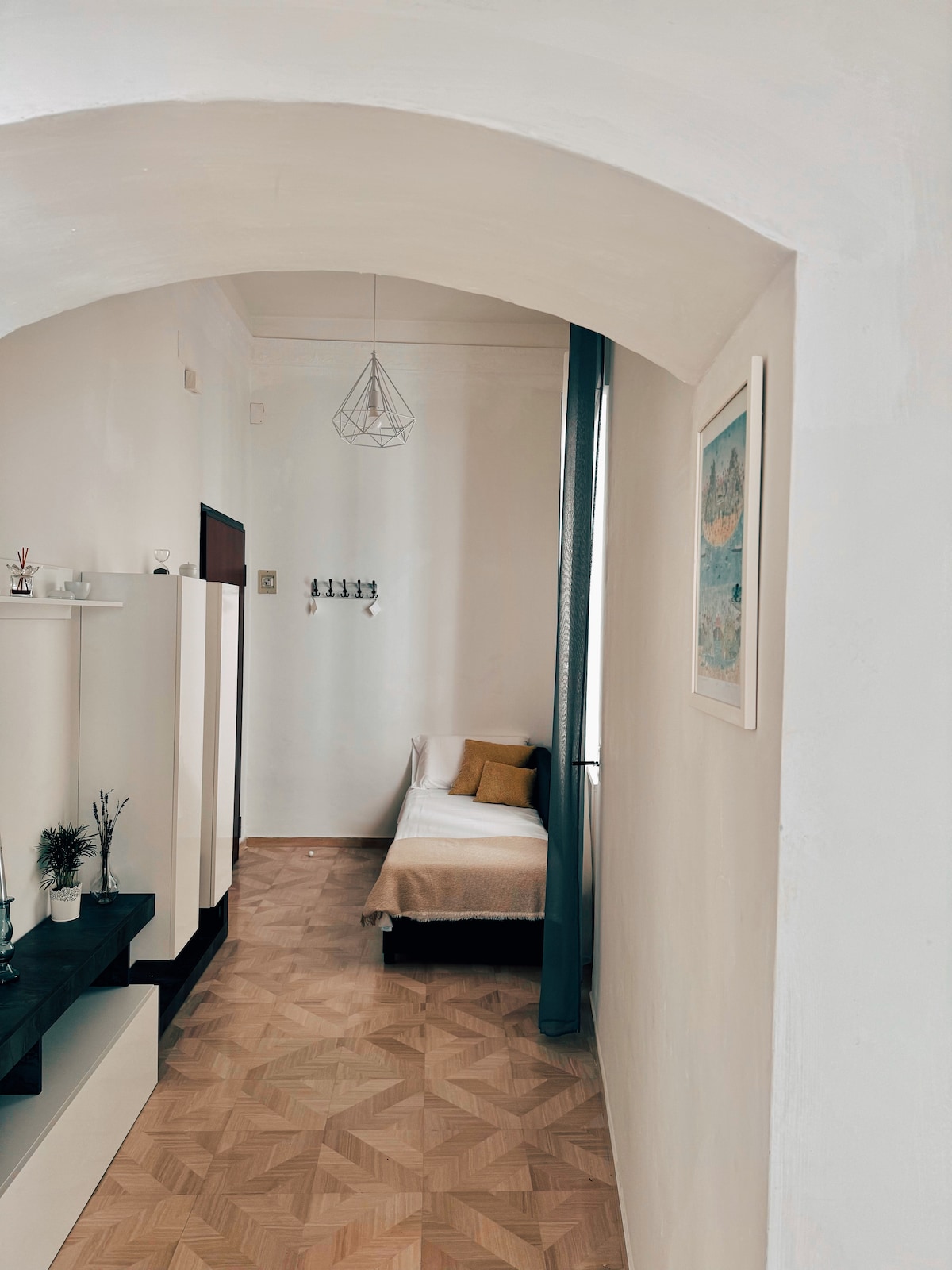 Sofa ambayo inabadilika vizuri kuwa kitanda kimoja ikiwa ni lazima 