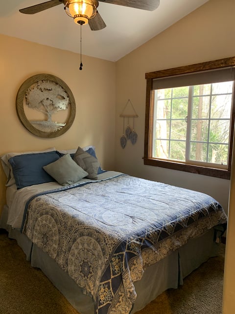 Crestline Blissful Cabin Escape